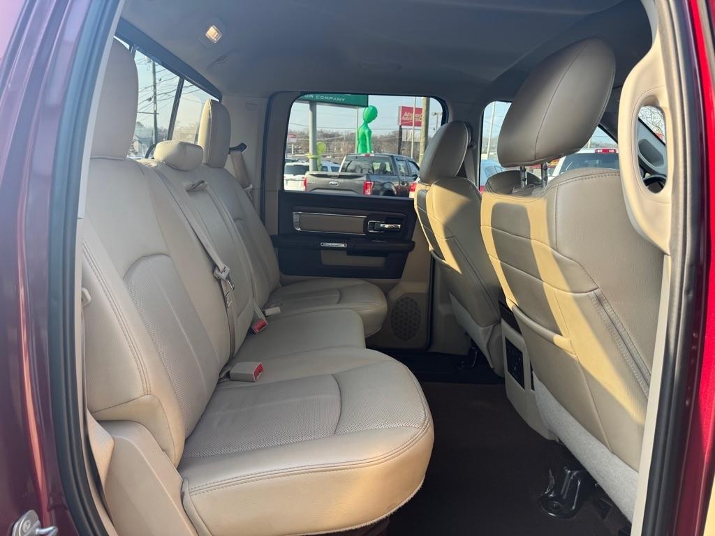 RAM 1500 Laramie Crew Cab SWB 4WD 2017