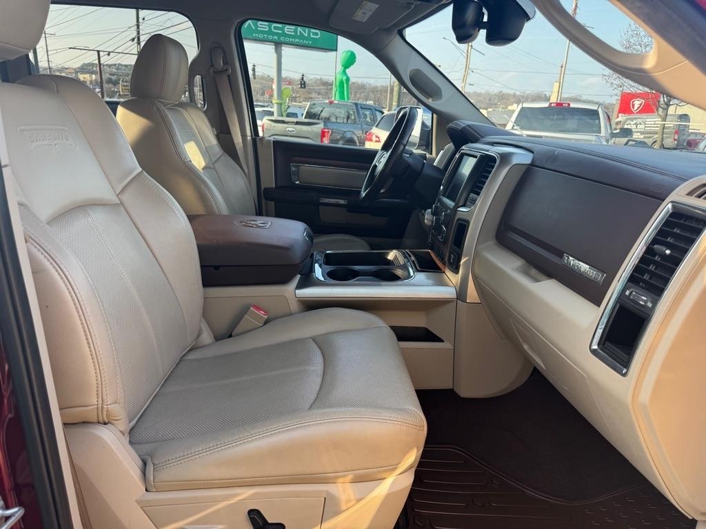 RAM 1500 Laramie Crew Cab SWB 4WD 2017