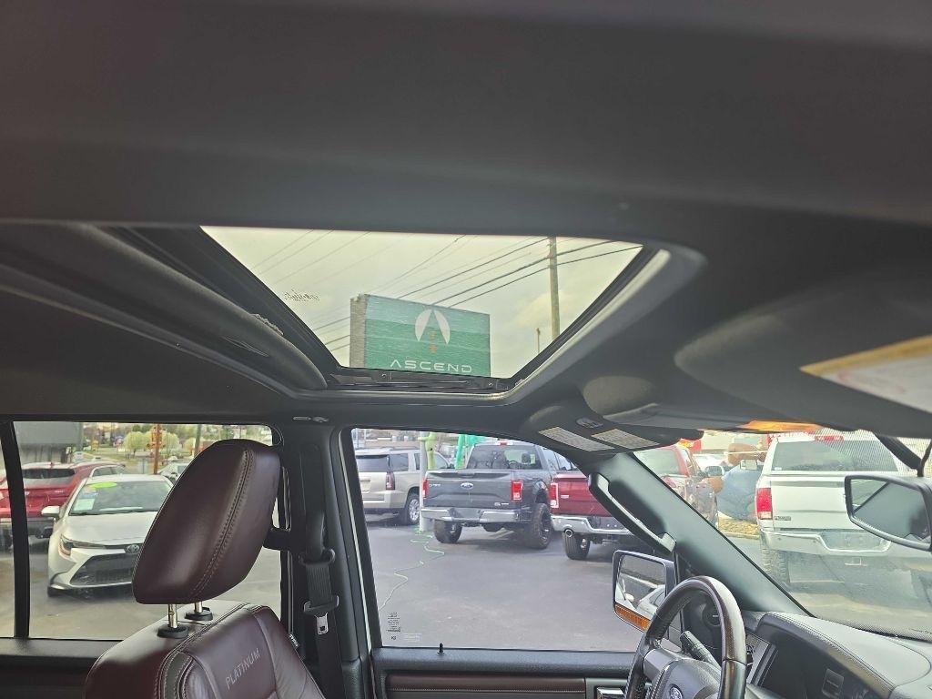 Ford Expedition Platinum 4WD 2017