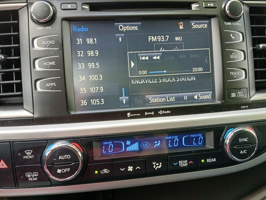 Toyota Highlander XLE AWD V6 2017