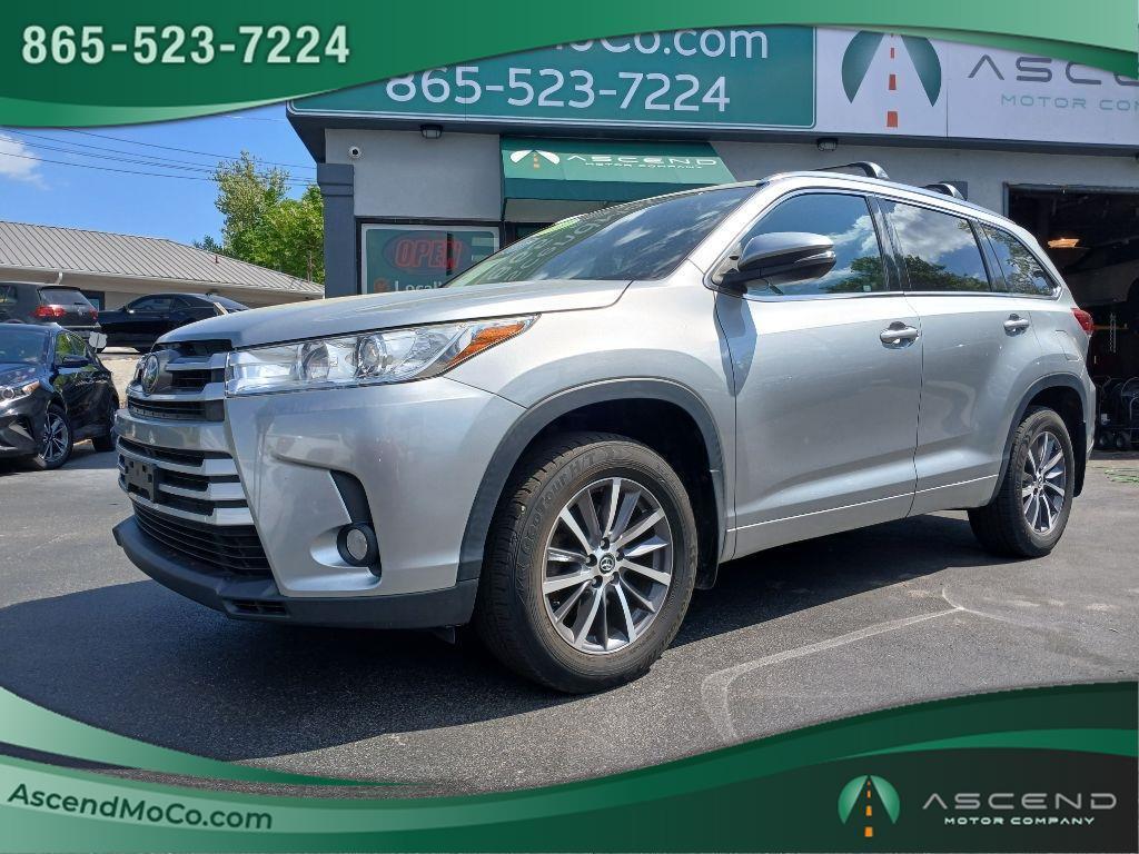 Toyota Highlander XLE AWD V6 2017