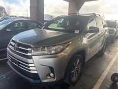 2017 Toyota Highlander 