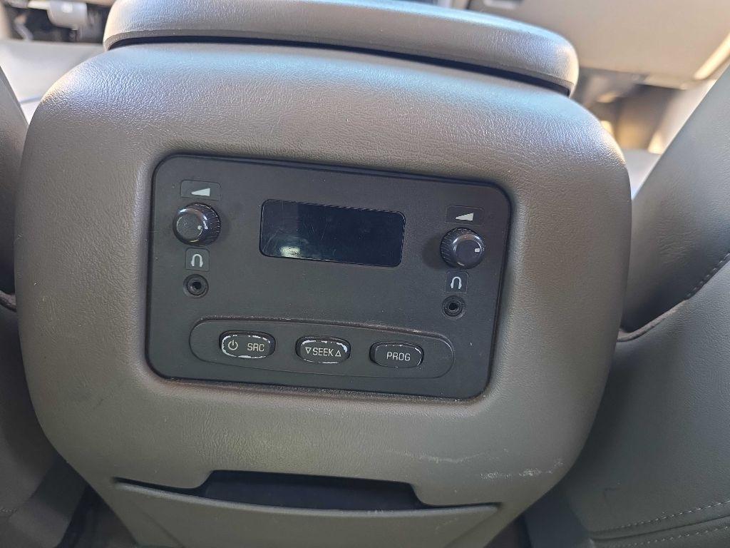 Chevrolet Tahoe 4WD 2004