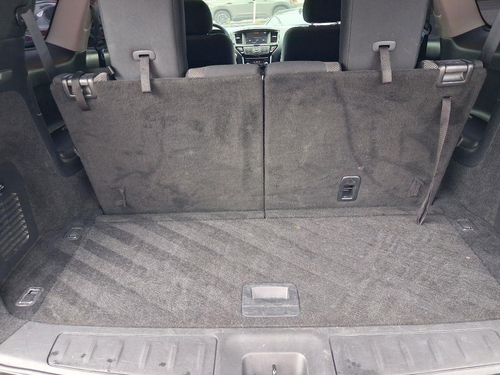 Nissan Pathfinder S 2020