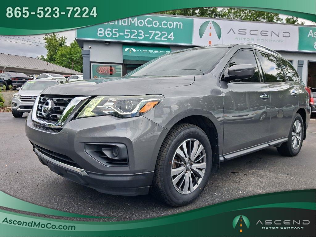 Nissan Pathfinder S 2020