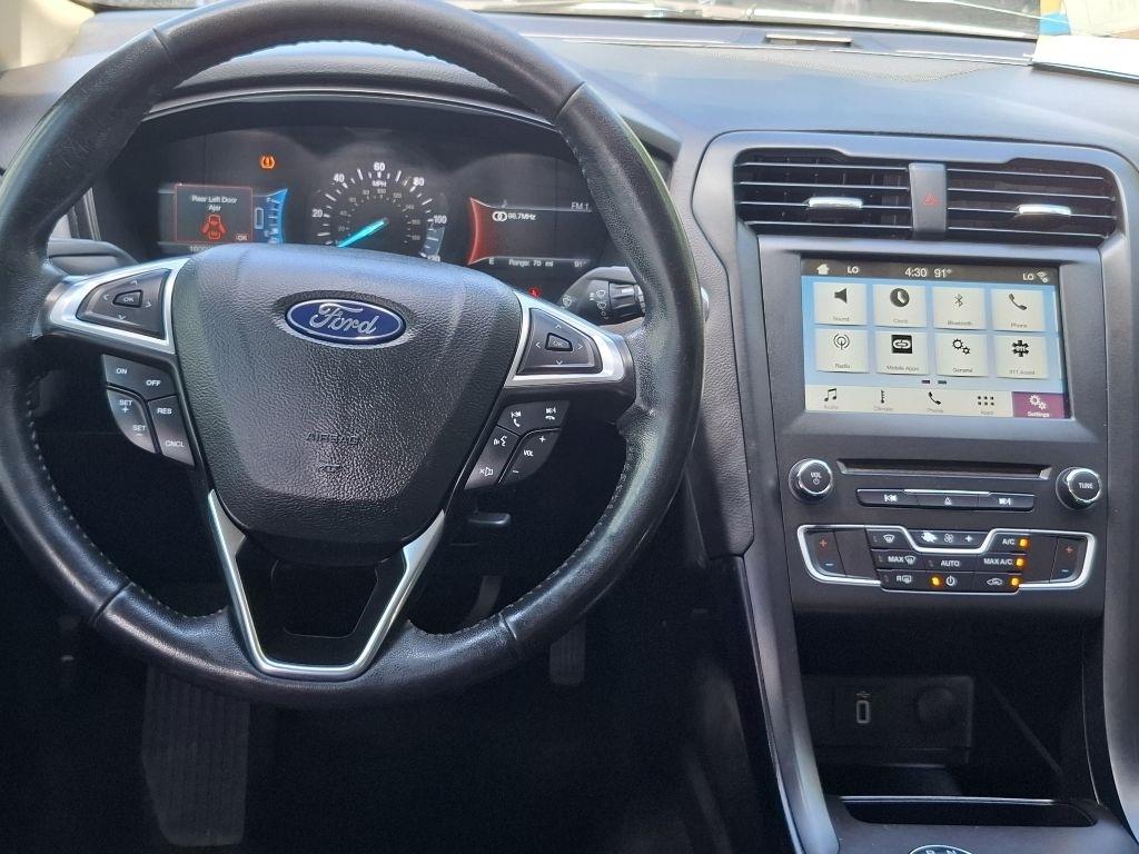 Ford Fusion Hybrid SE 2018