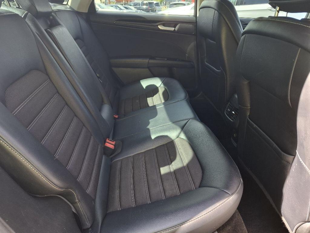 Ford Fusion Hybrid SE 2018