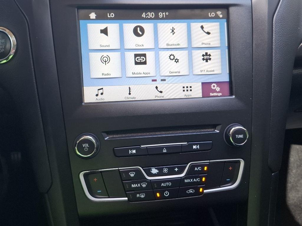 Ford Fusion Hybrid SE 2018
