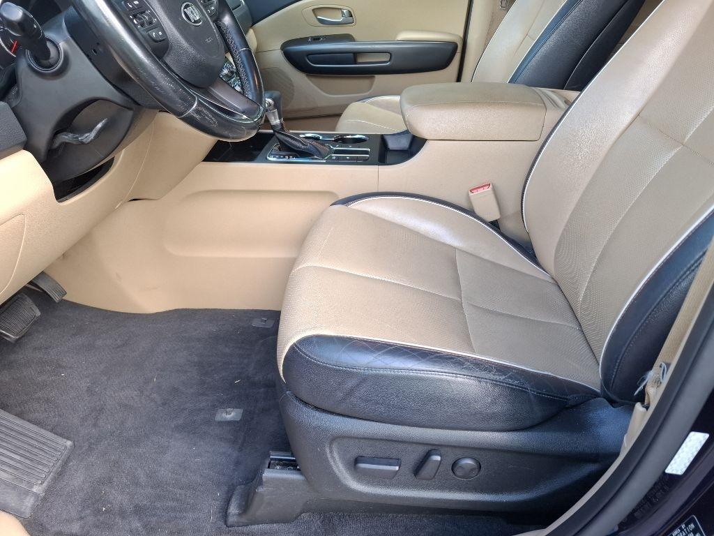 Kia Sedona LX 2019