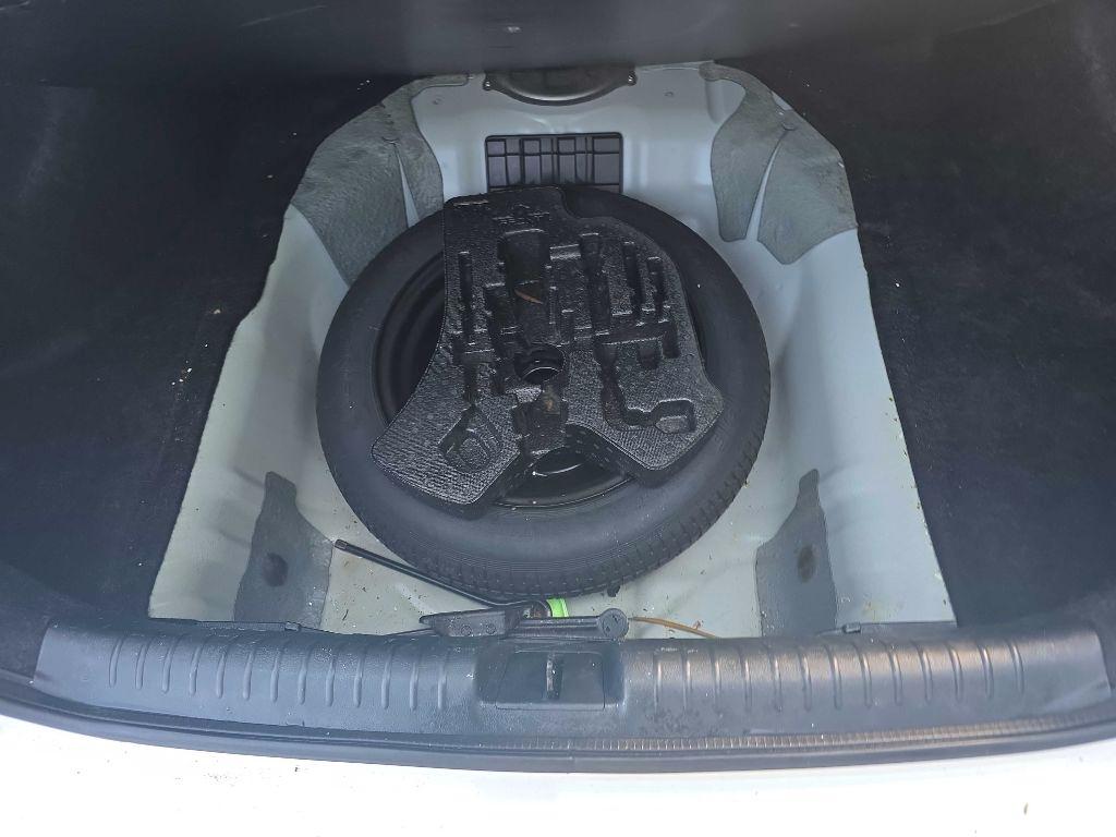 Honda Civic LX Sedan 5-Speed MT 2015