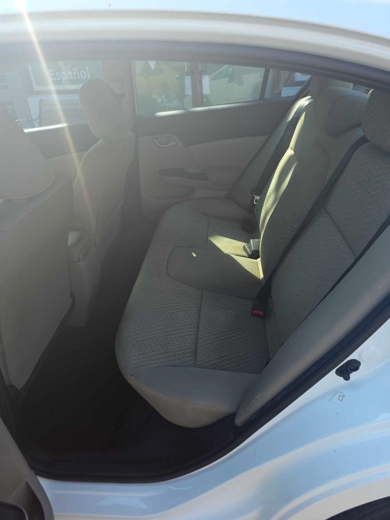 Honda Civic LX Sedan 5-Speed MT 2015