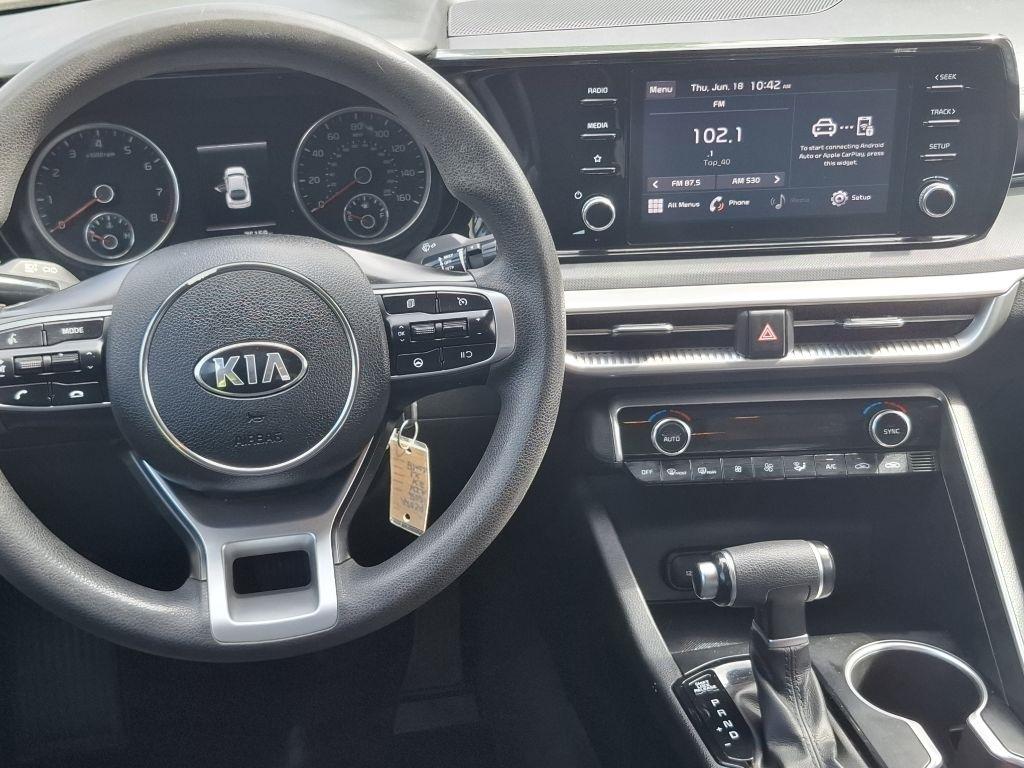 Kia K5 LX 2021