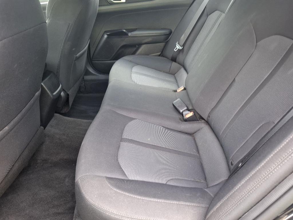 Kia K5 LX 2021