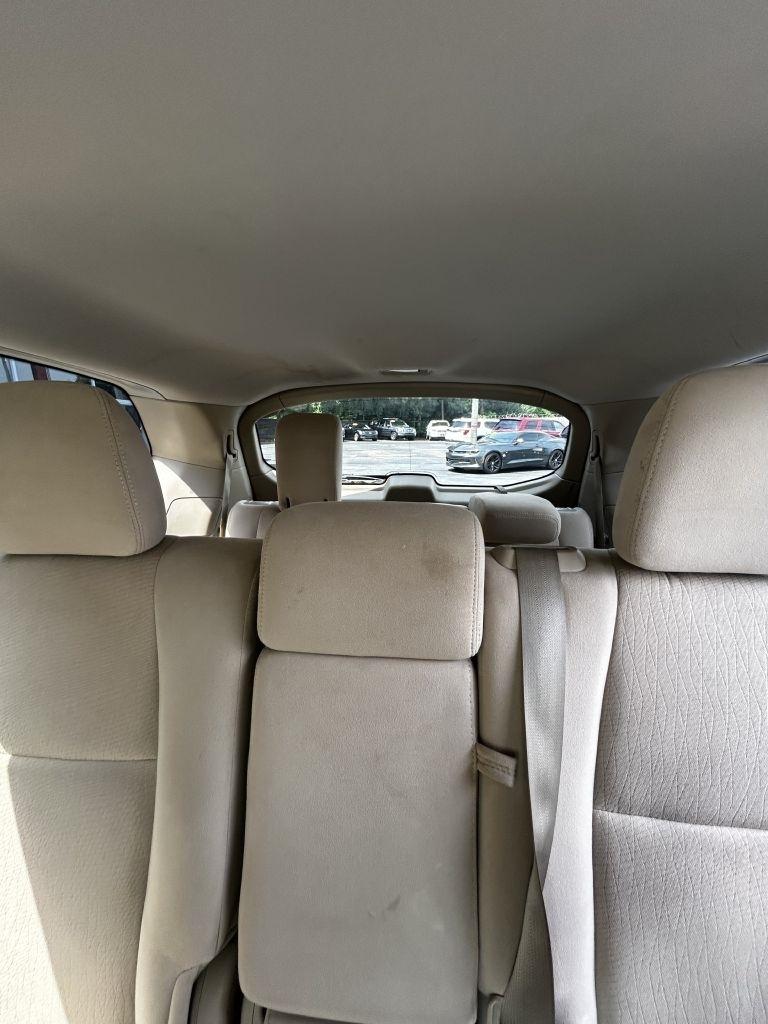 Nissan Pathfinder SV 4WD 2013