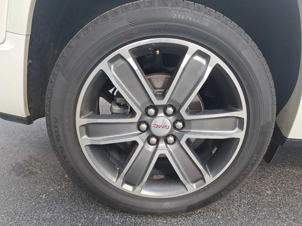 GMC Acadia Denali AWD 2017