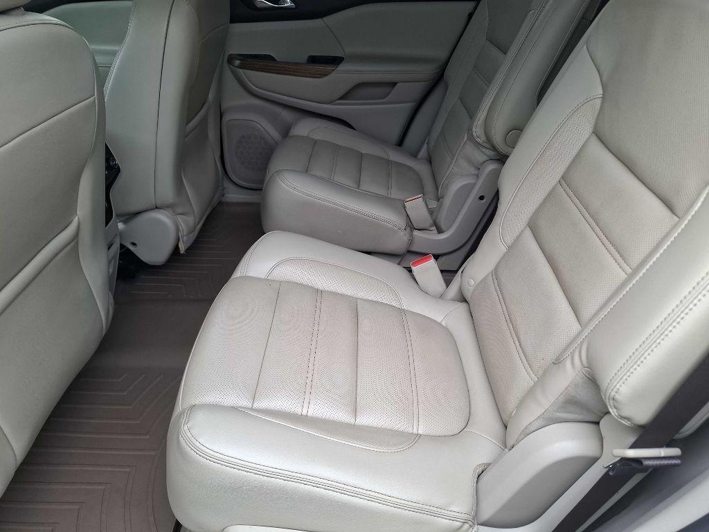 GMC Acadia Denali AWD 2017