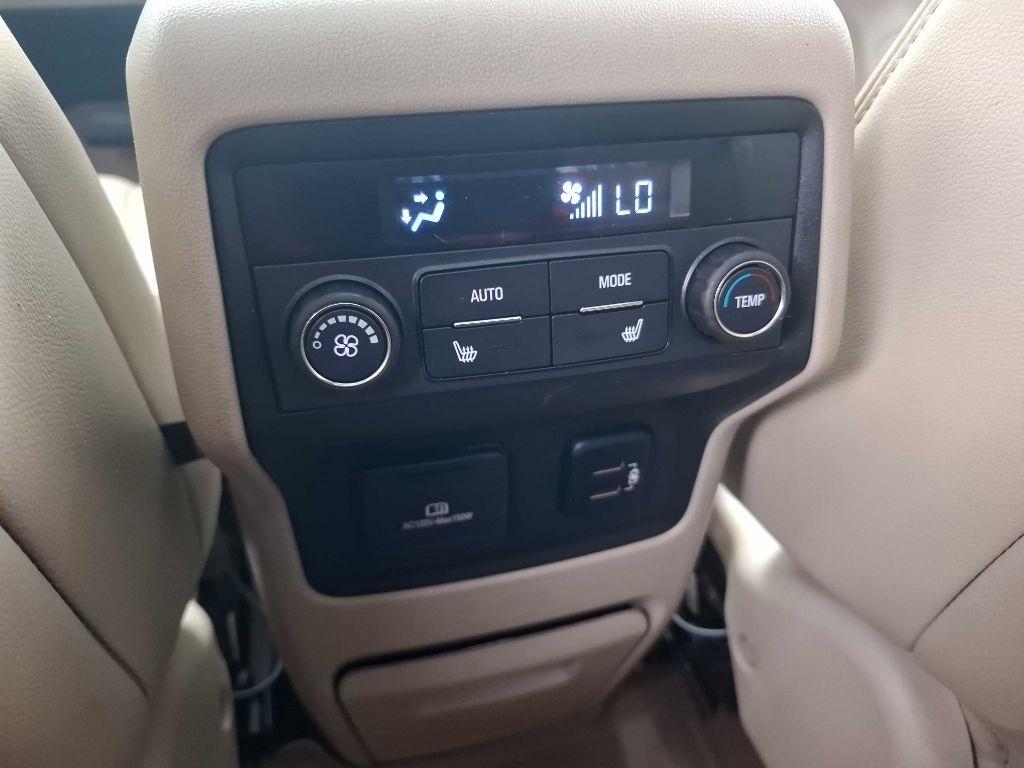 GMC Acadia Denali AWD 2017