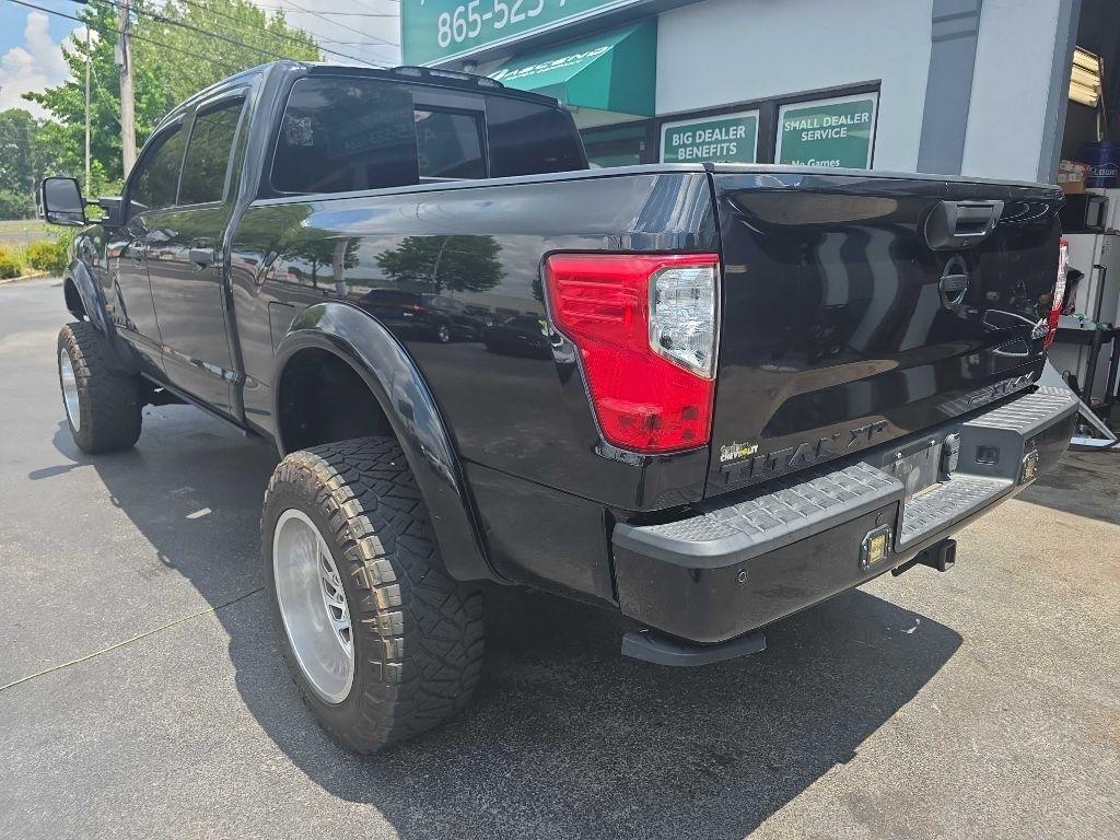 Nissan Titan XD Platinum Reserve Crew Cab 4WD Diesel 2019