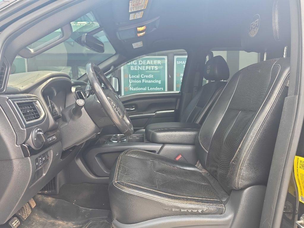 Nissan Titan XD Platinum Reserve Crew Cab 4WD Diesel 2019