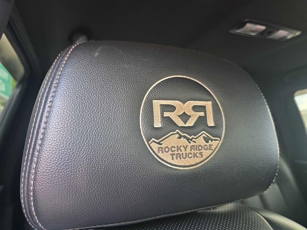 Nissan Titan XD Platinum Reserve Crew Cab 4WD Diesel 2019