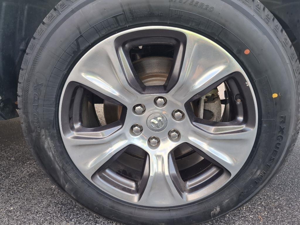 RAM 1500 Laramie Crew Cab SWB 4WD 2019