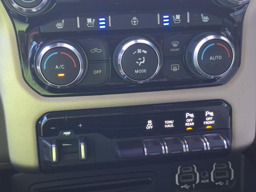RAM 1500 Laramie Crew Cab SWB 4WD 2019