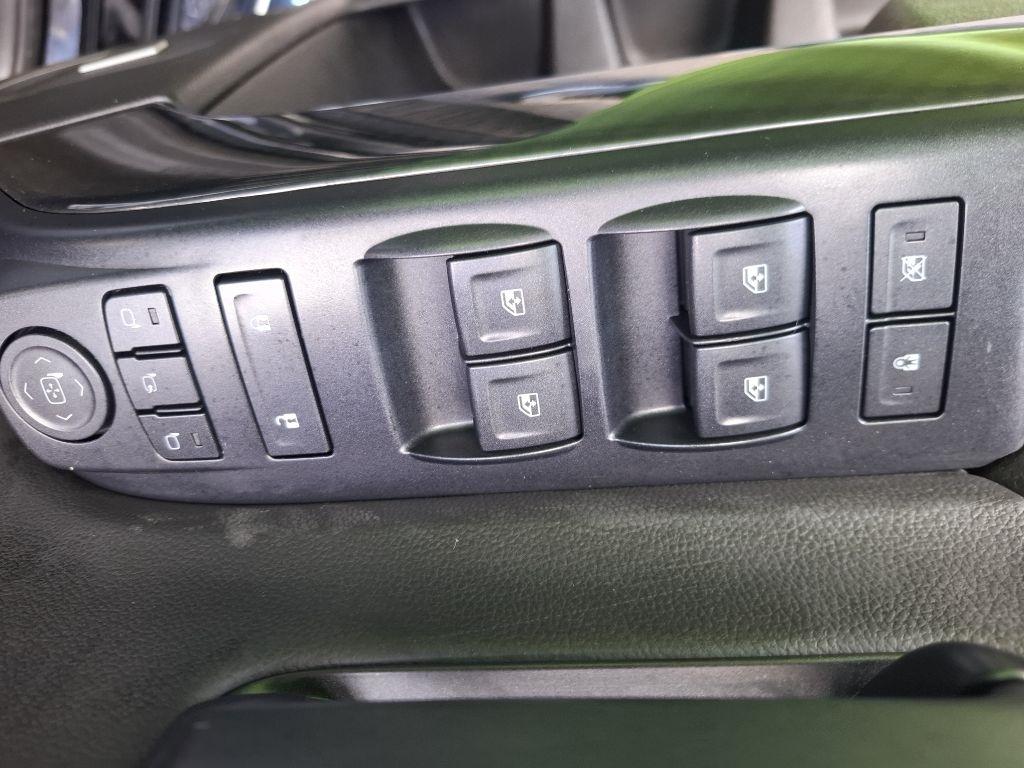 GMC Sierra 1500 SLT Crew Cab Long Box 4WD 2017