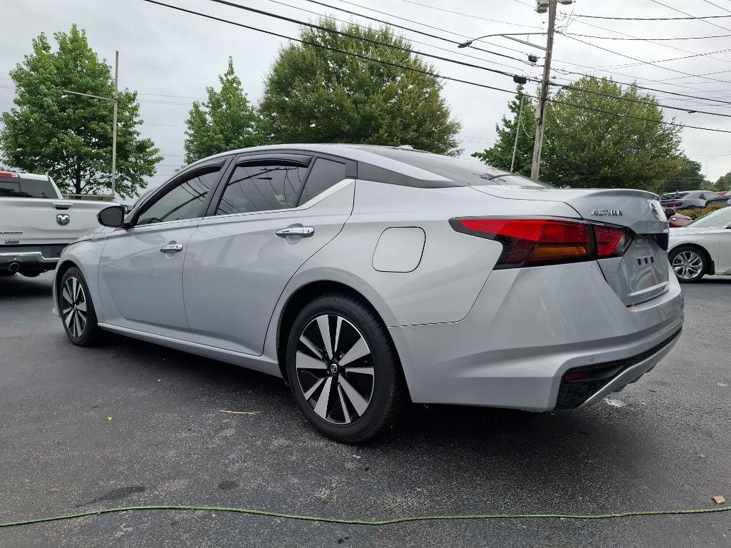 Nissan Altima 2.5 SV 2022