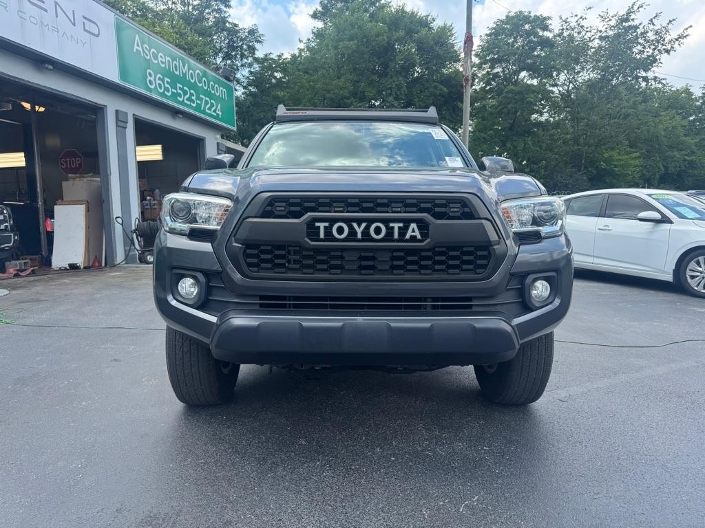 Toyota Tacoma SR5 Double Cab 5' Bed V6 4x4 AT (Natl) 2017