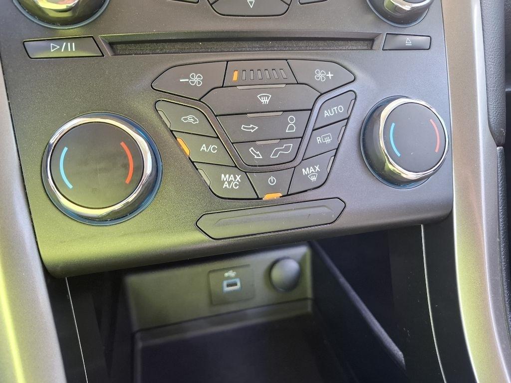 Ford Fusion Hybrid S 2018
