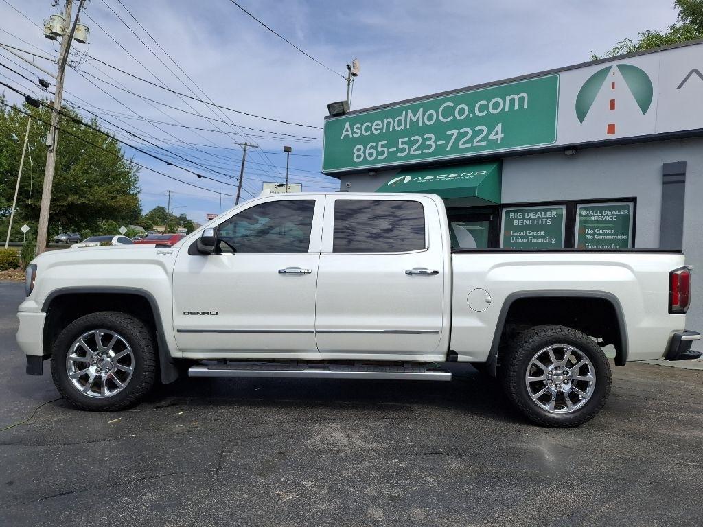 GMC Sierra 1500 Denali Crew Cab Long Box 4WD 2017