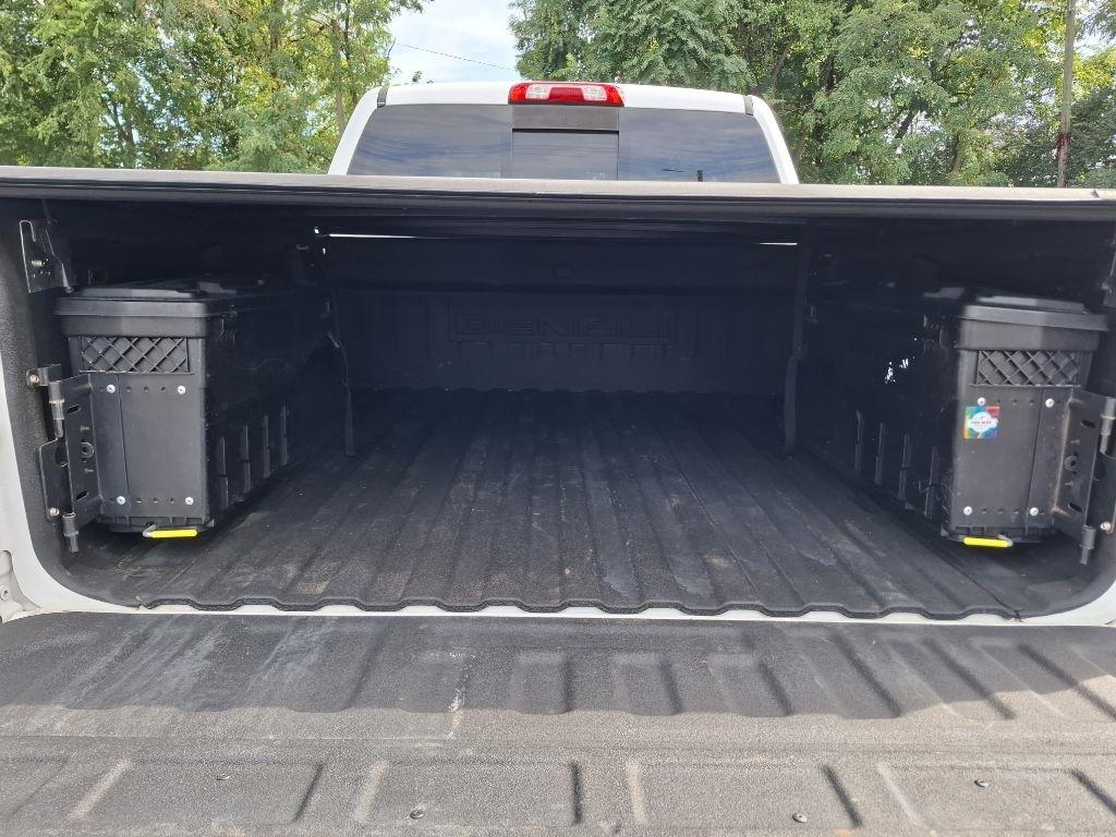 GMC Sierra 1500 Denali Crew Cab Long Box 4WD 2017