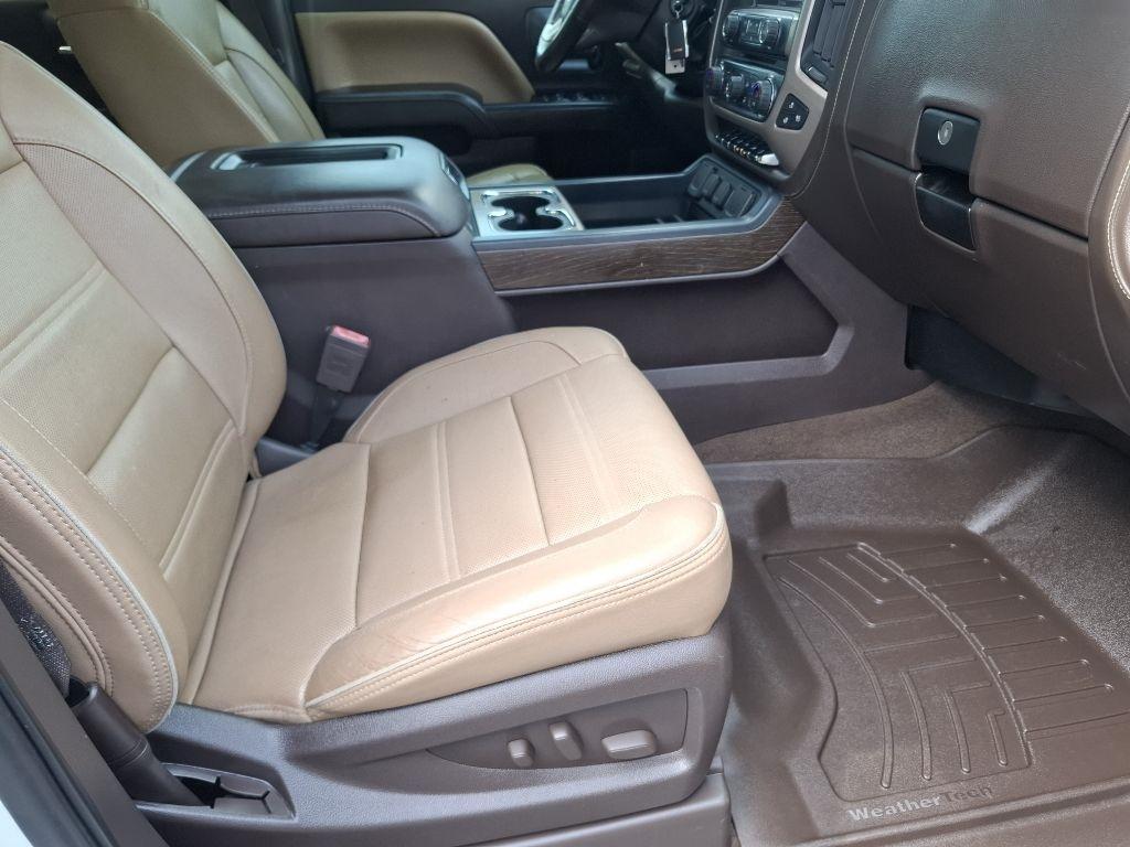 GMC Sierra 1500 Denali Crew Cab Long Box 4WD 2017