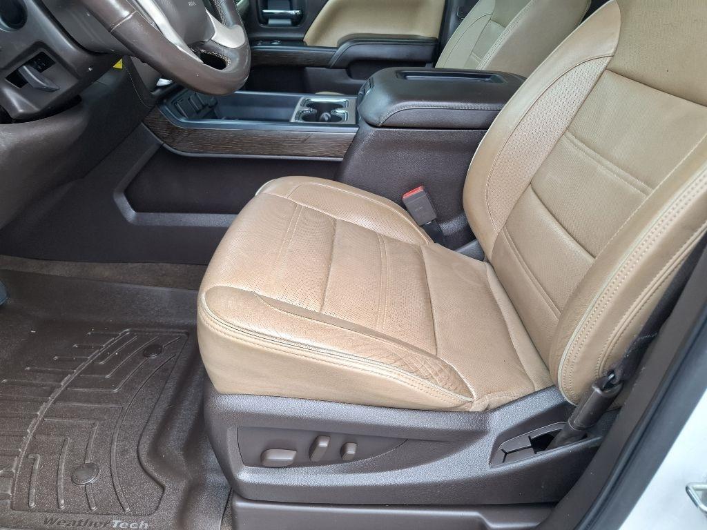 GMC Sierra 1500 Denali Crew Cab Long Box 4WD 2017
