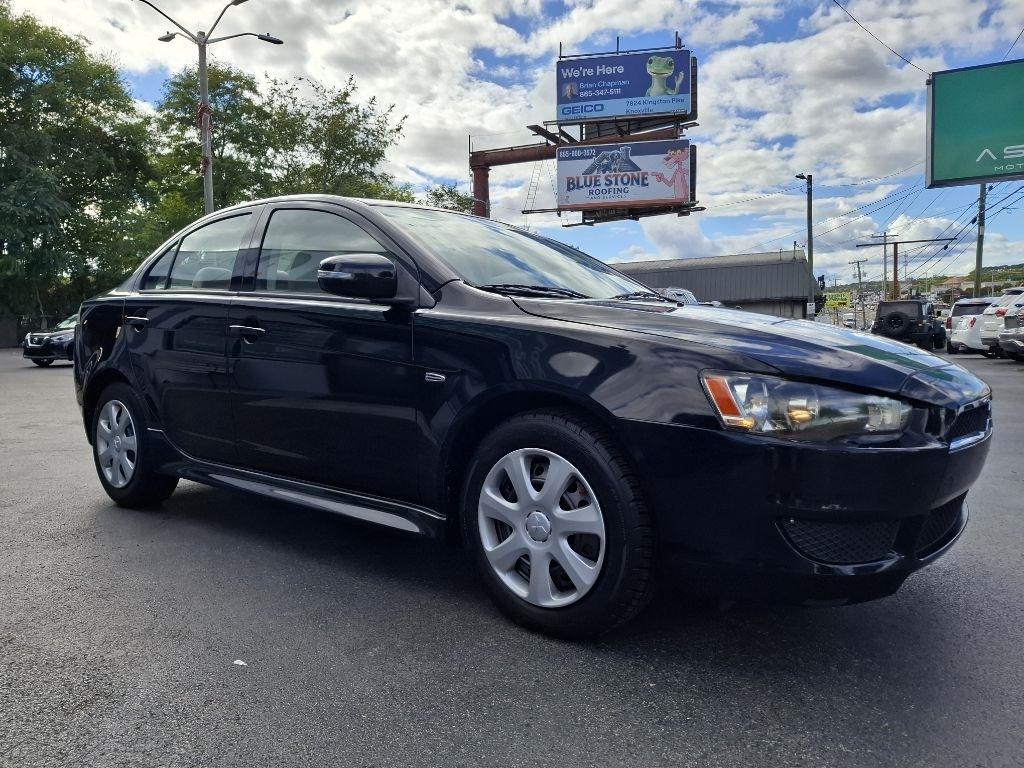 Mitsubishi Lancer ES 5M 2015