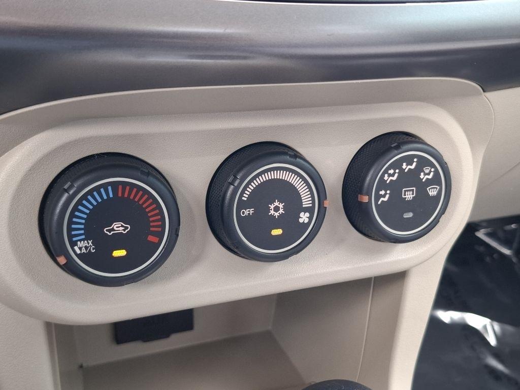 Mitsubishi Lancer ES 5M 2015