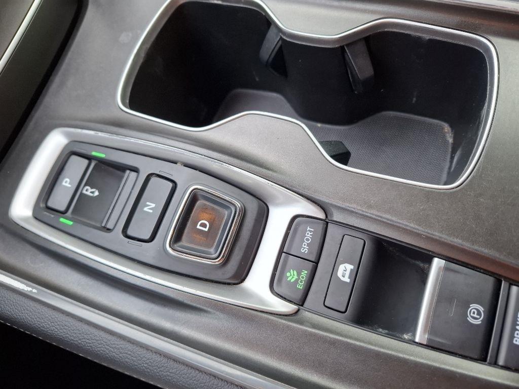 Honda Accord Hybrid Touring 2021