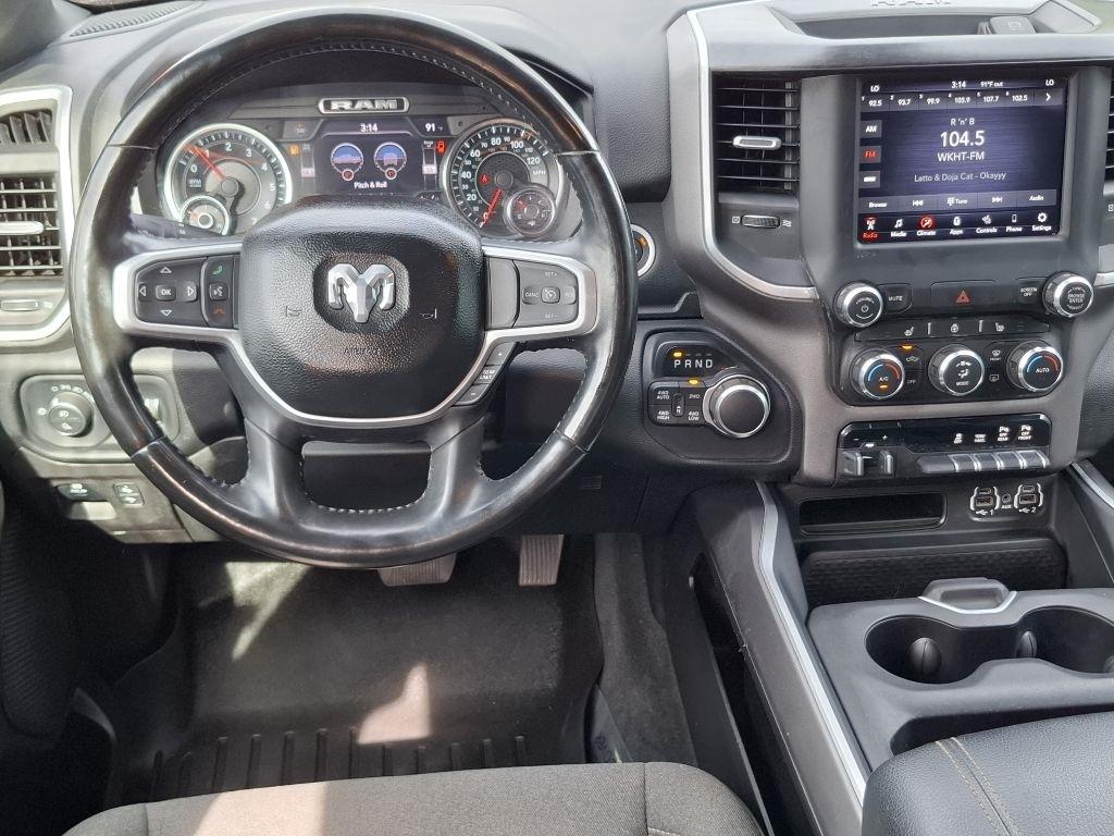 RAM 1500 Big Horn Quad Cab 4WD 2021