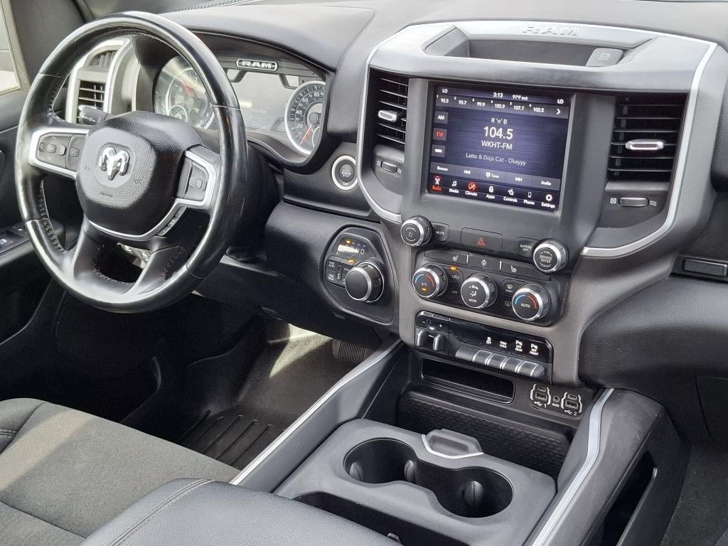 RAM 1500 Big Horn Quad Cab 4WD 2021
