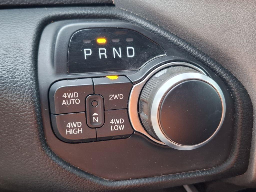 RAM 1500 Big Horn Quad Cab 4WD 2021