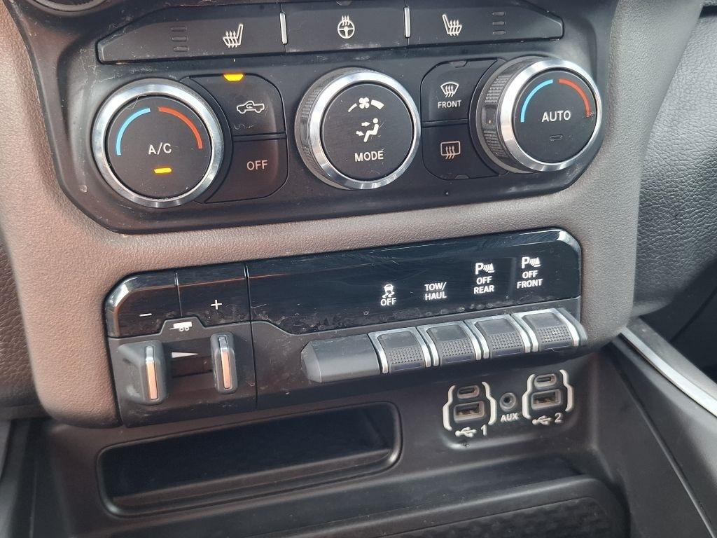 RAM 1500 Big Horn Quad Cab 4WD 2021