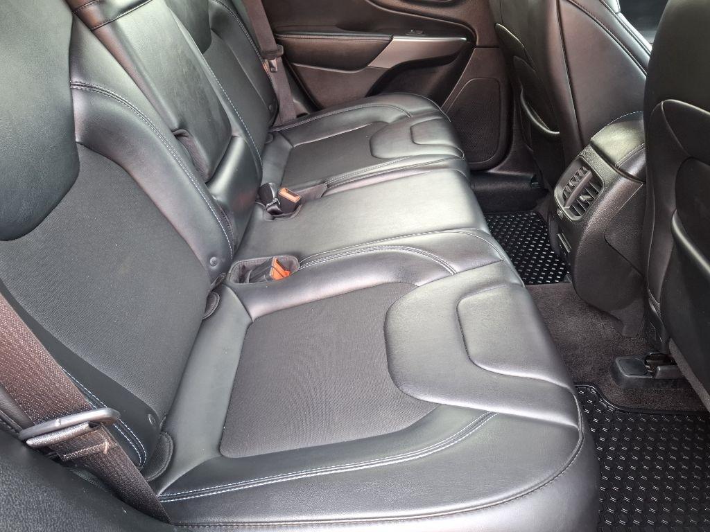 Jeep Cherokee Latitude Plus 4WD 2019