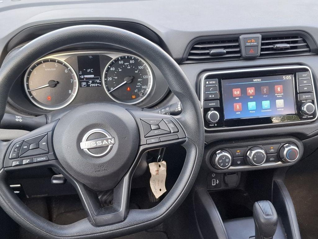 Nissan Versa S CVT 2025