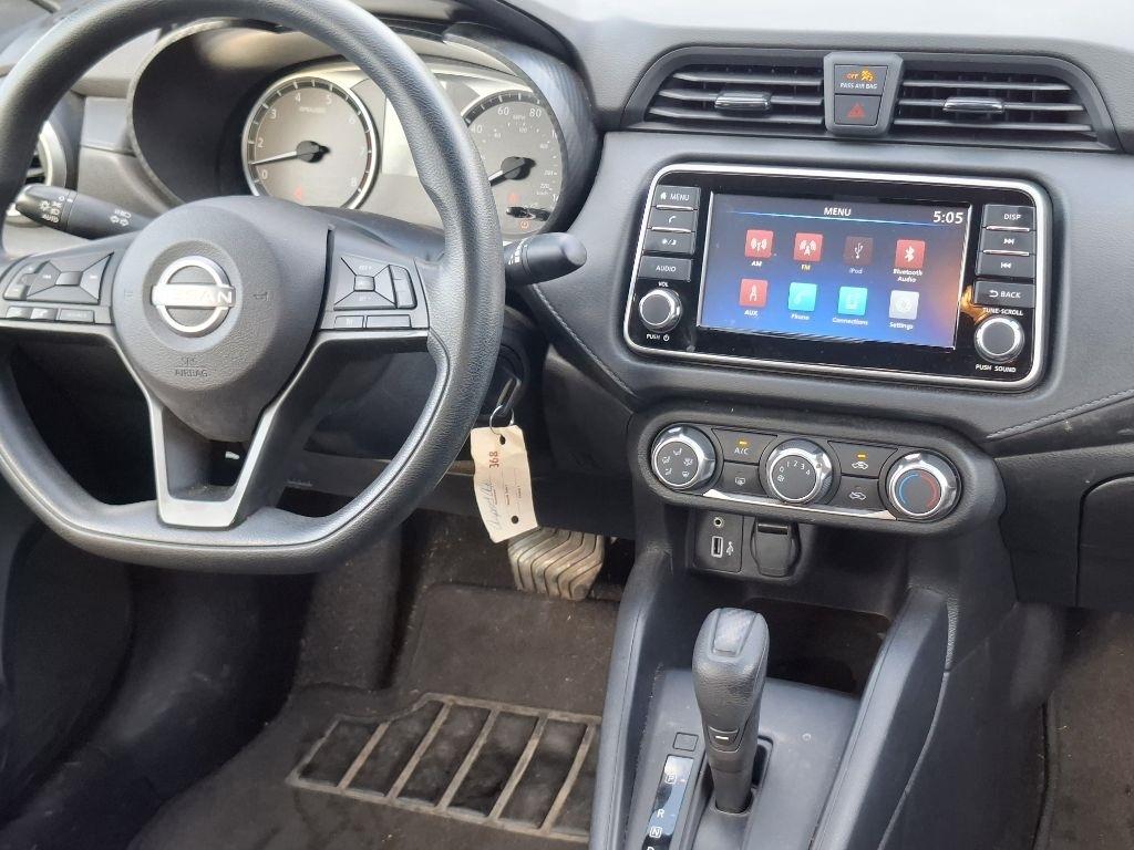 Nissan Versa S CVT 2025