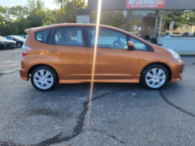 2010 Honda Fit Sport photo 4