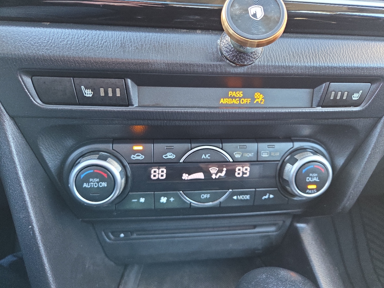 Mazda MAZDA3 i Grand Touring AT 5-Door 2014