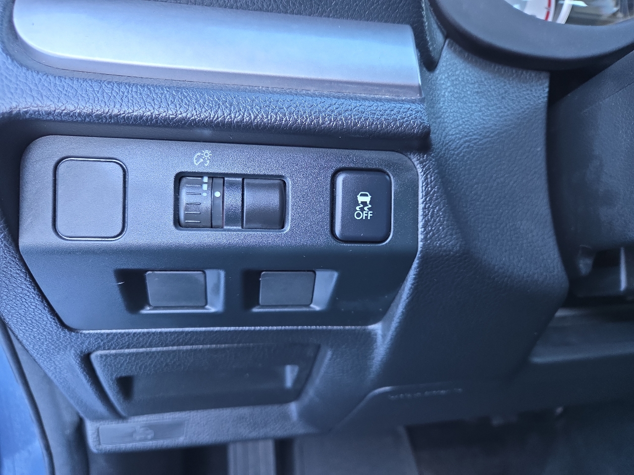 Subaru Impreza Base 5-Door 2014