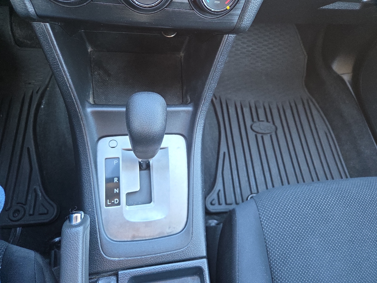 Subaru Impreza Base 5-Door 2014