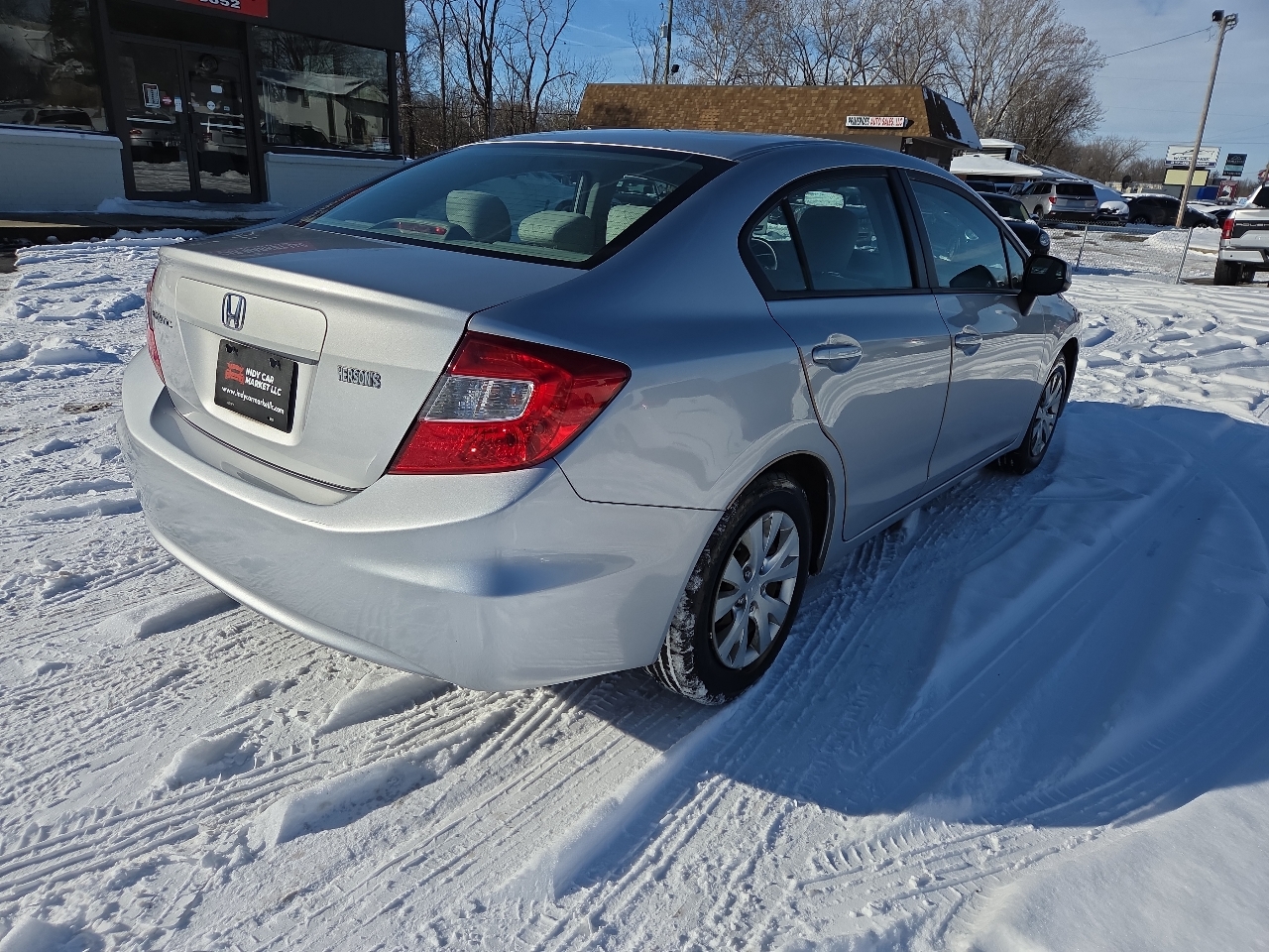 Honda Civic LX Sedan 5-Speed AT 2012