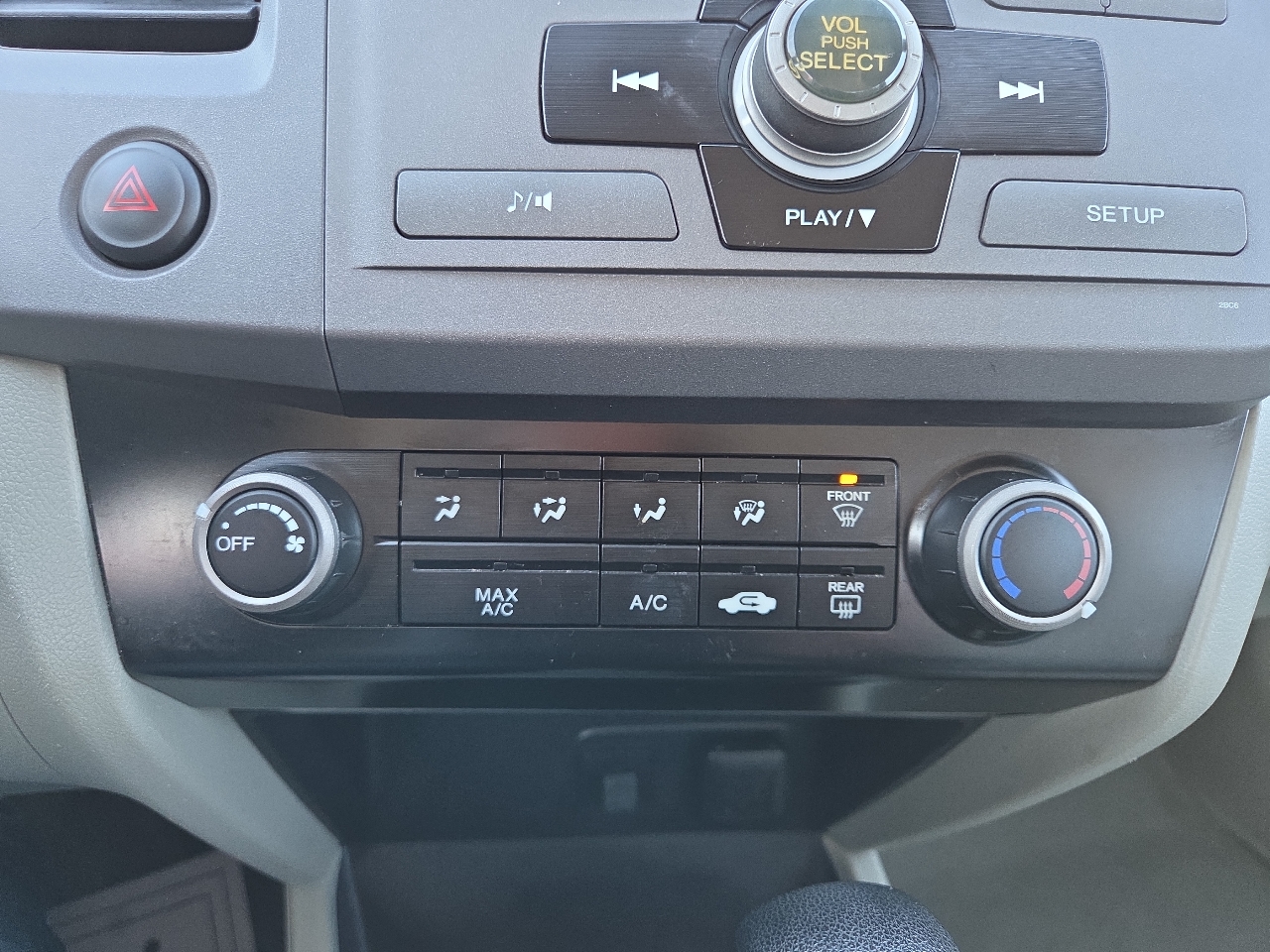 Honda Civic LX Sedan 5-Speed AT 2012